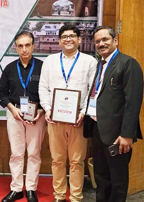 Gallery Dr. Manish Mahajan